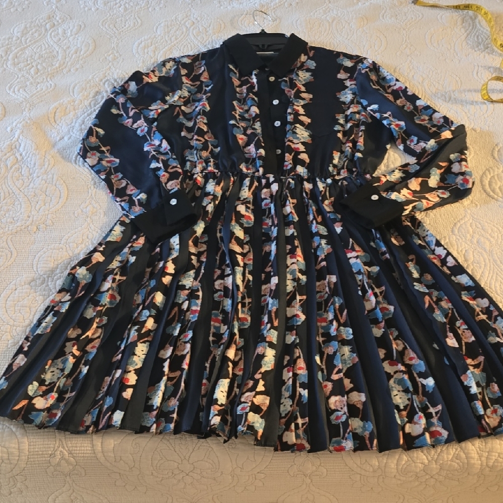 Les Copains  Dress, Multicolor Floral Design, Sz 44 NWOT, 100% Silk